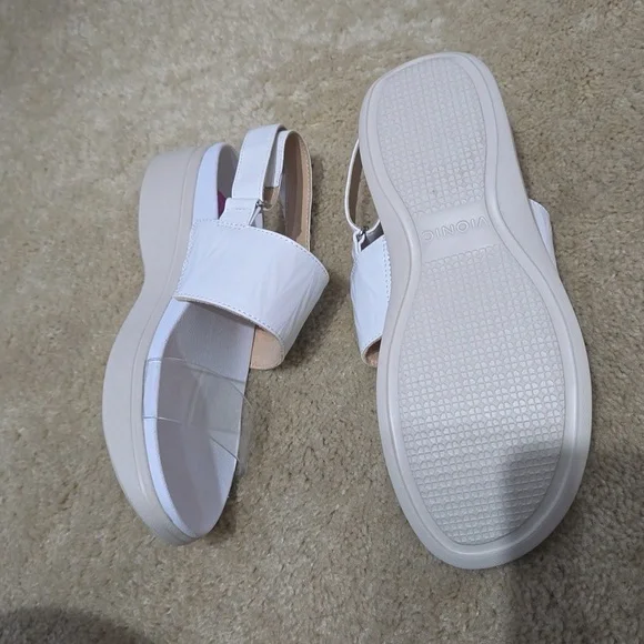 Vionic Sandals - Picture 2 of 5